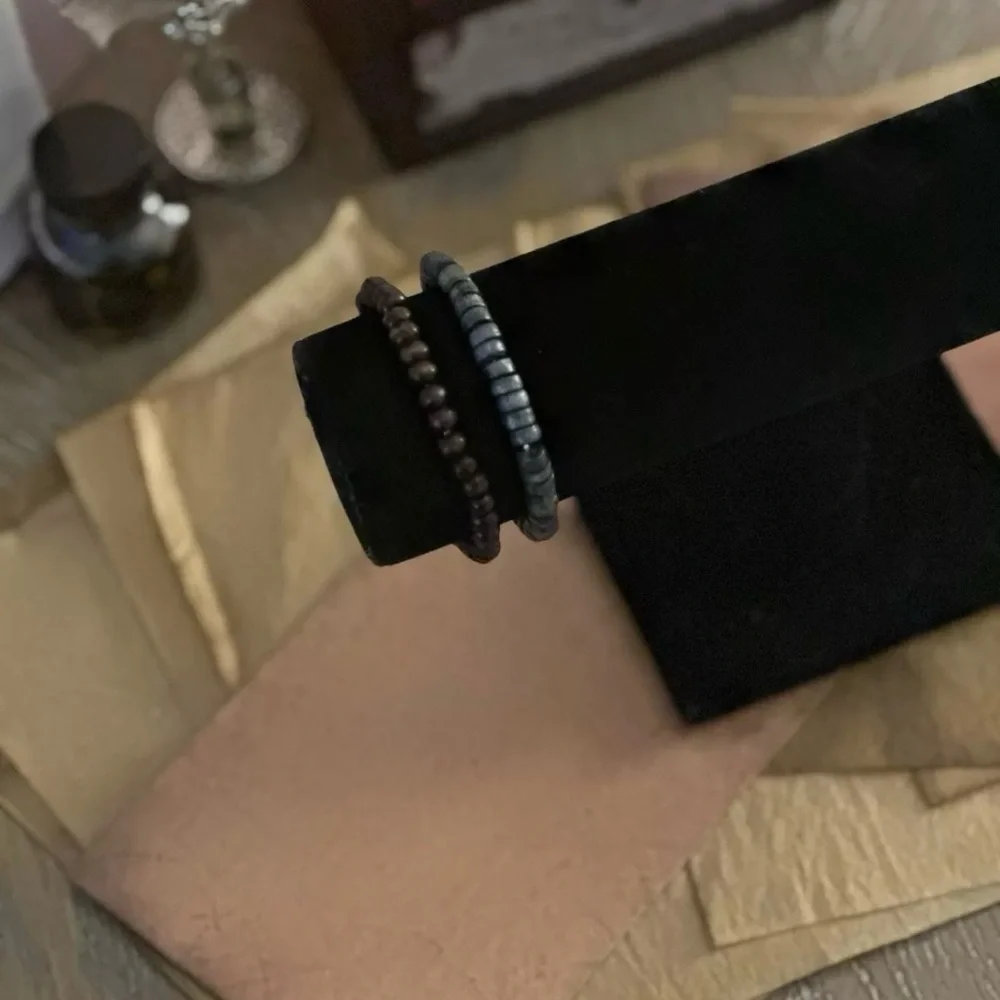 beaded bracelet set in black, white, and green
stylish beaded bracelet set. - Picture 5 of 5